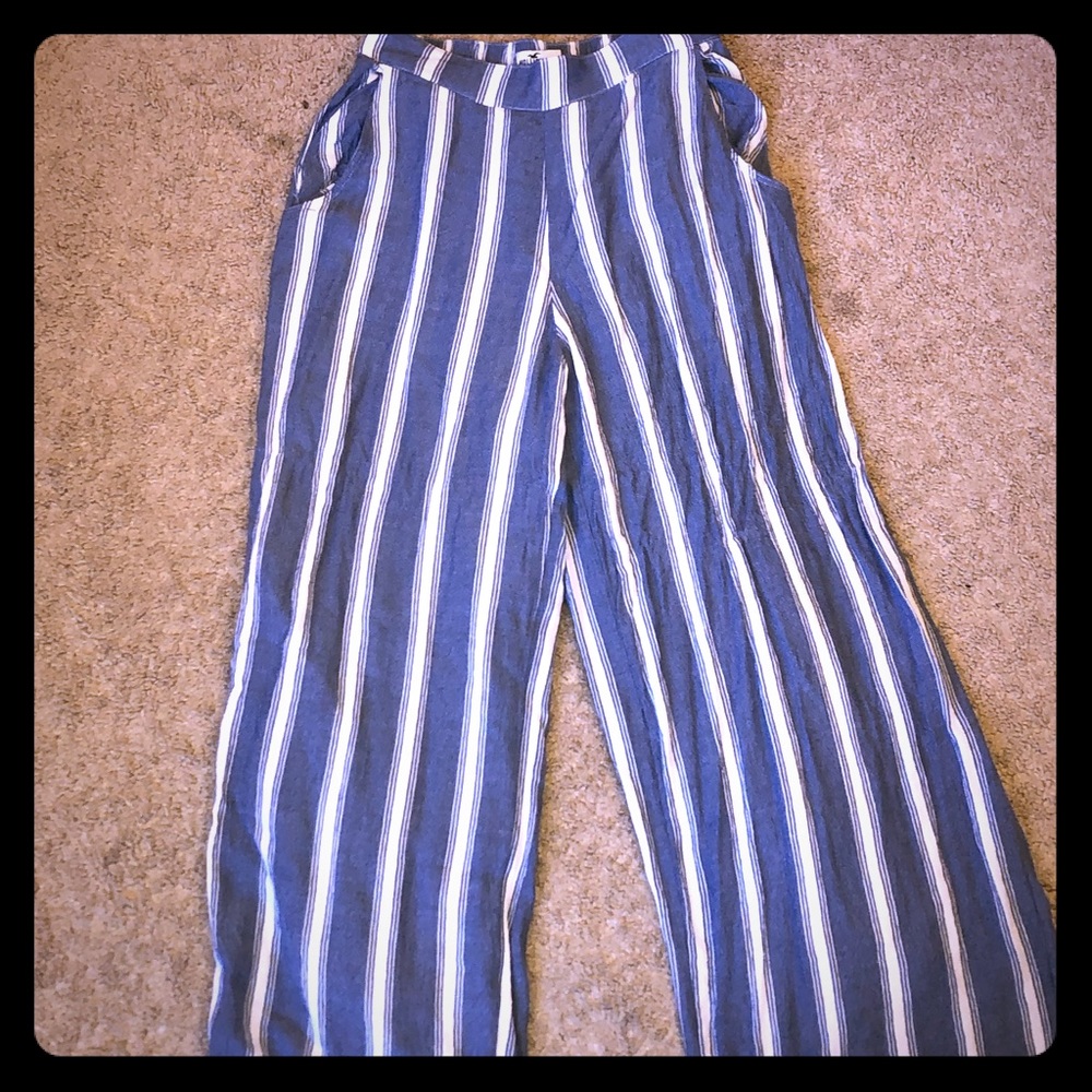 Hollister Flowy pants